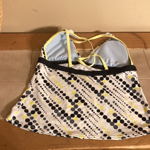 Swim top S - Picture 2 of 3